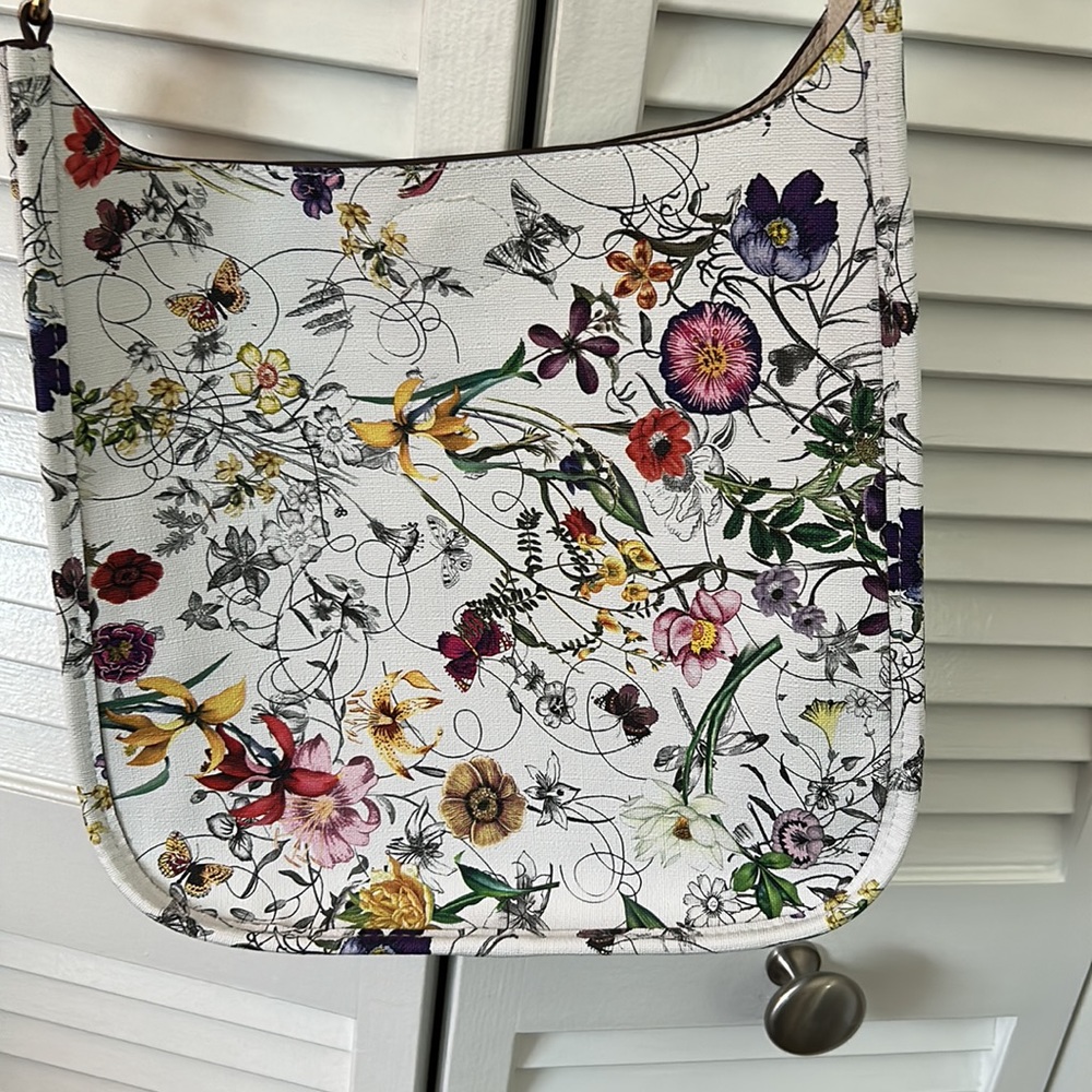 Purse - Picture 2 of 6